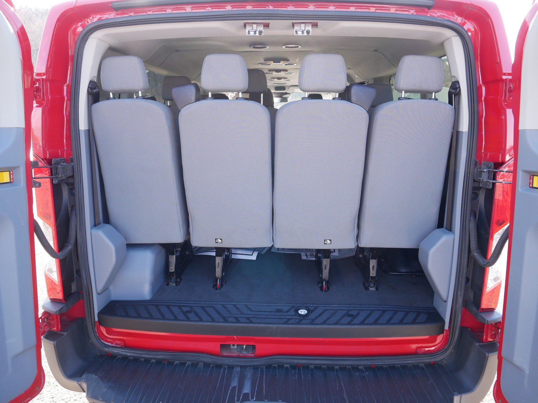 Used 2015 Ford Transit 350 XLT image 18