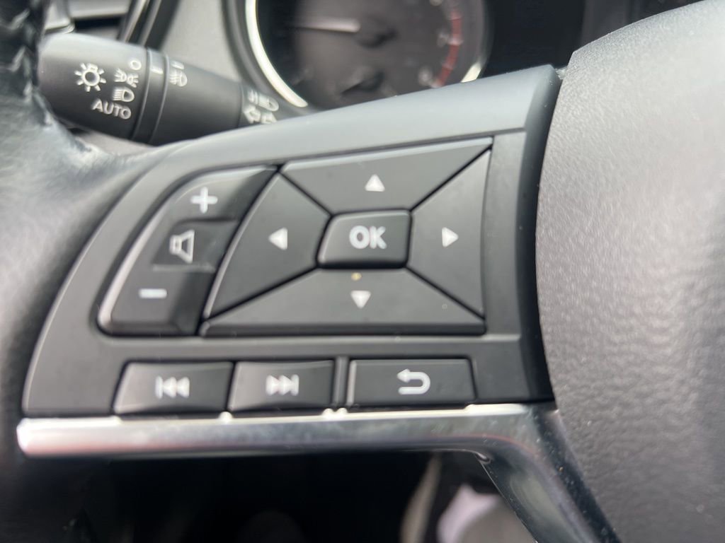 Used 2020 Nissan Rogue Sport SV w/ All-Weather Package image 58