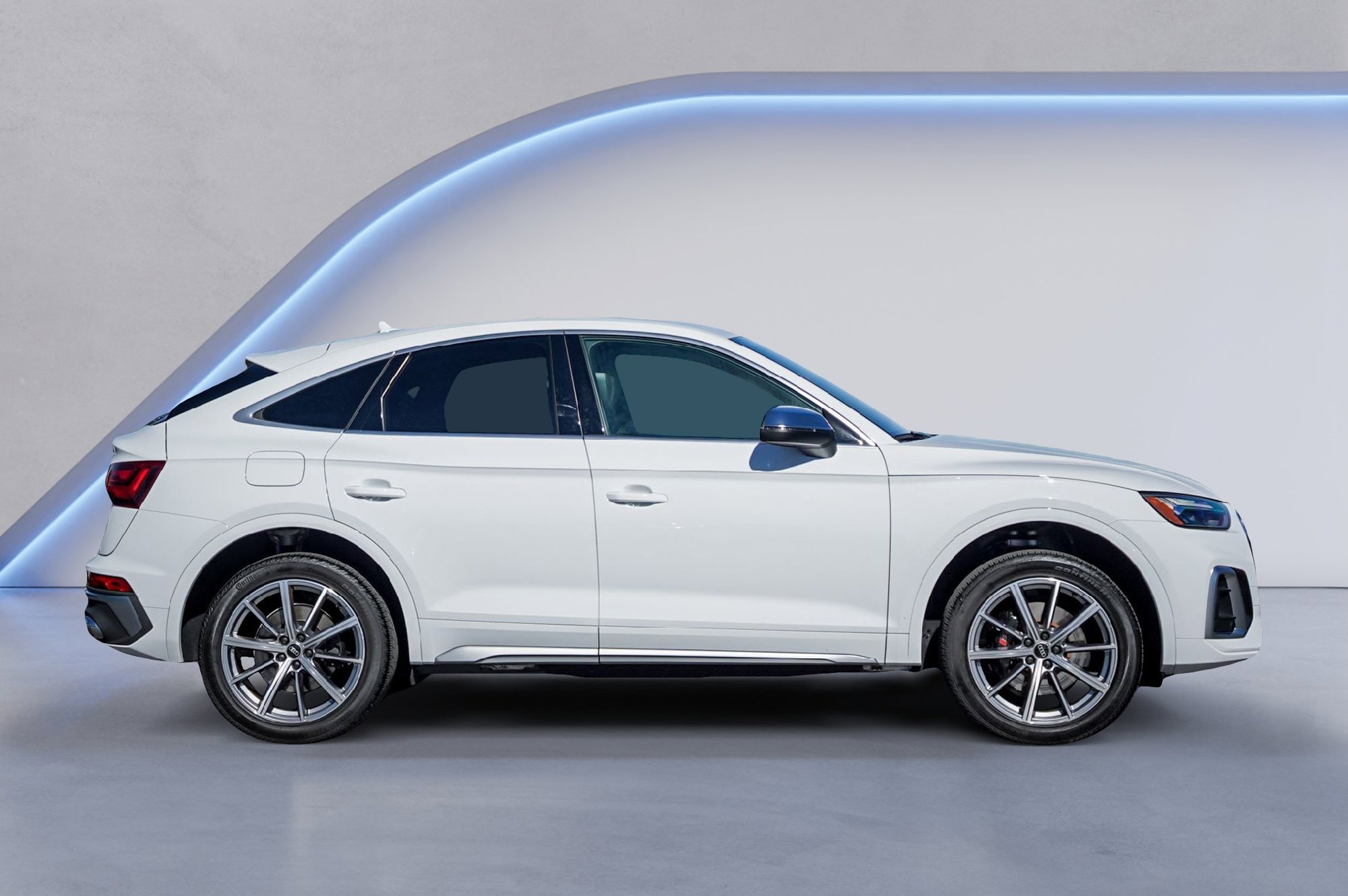 Certified 2024 Audi SQ5 Premium Plus w/ Premium Plus Package image 2