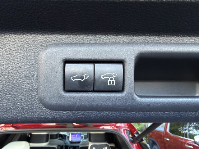 Used 2023 Toyota Sequoia Capstone AWD/4WD image 35
