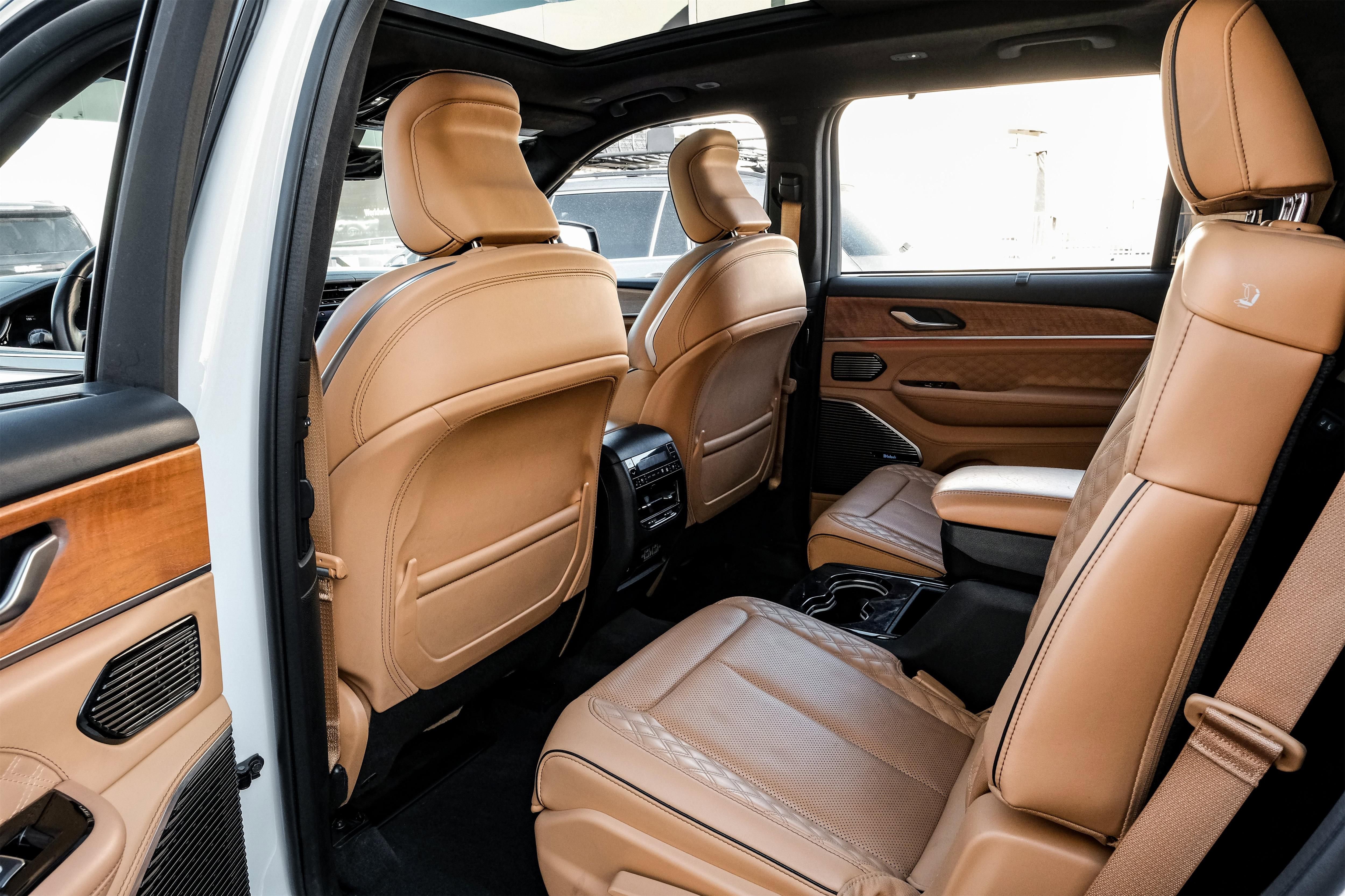 Used 2022 Jeep Grand Cherokee L Summit image 43