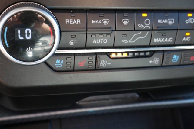Used 2021 Ford Expedition Limited AWD/4WD image 6