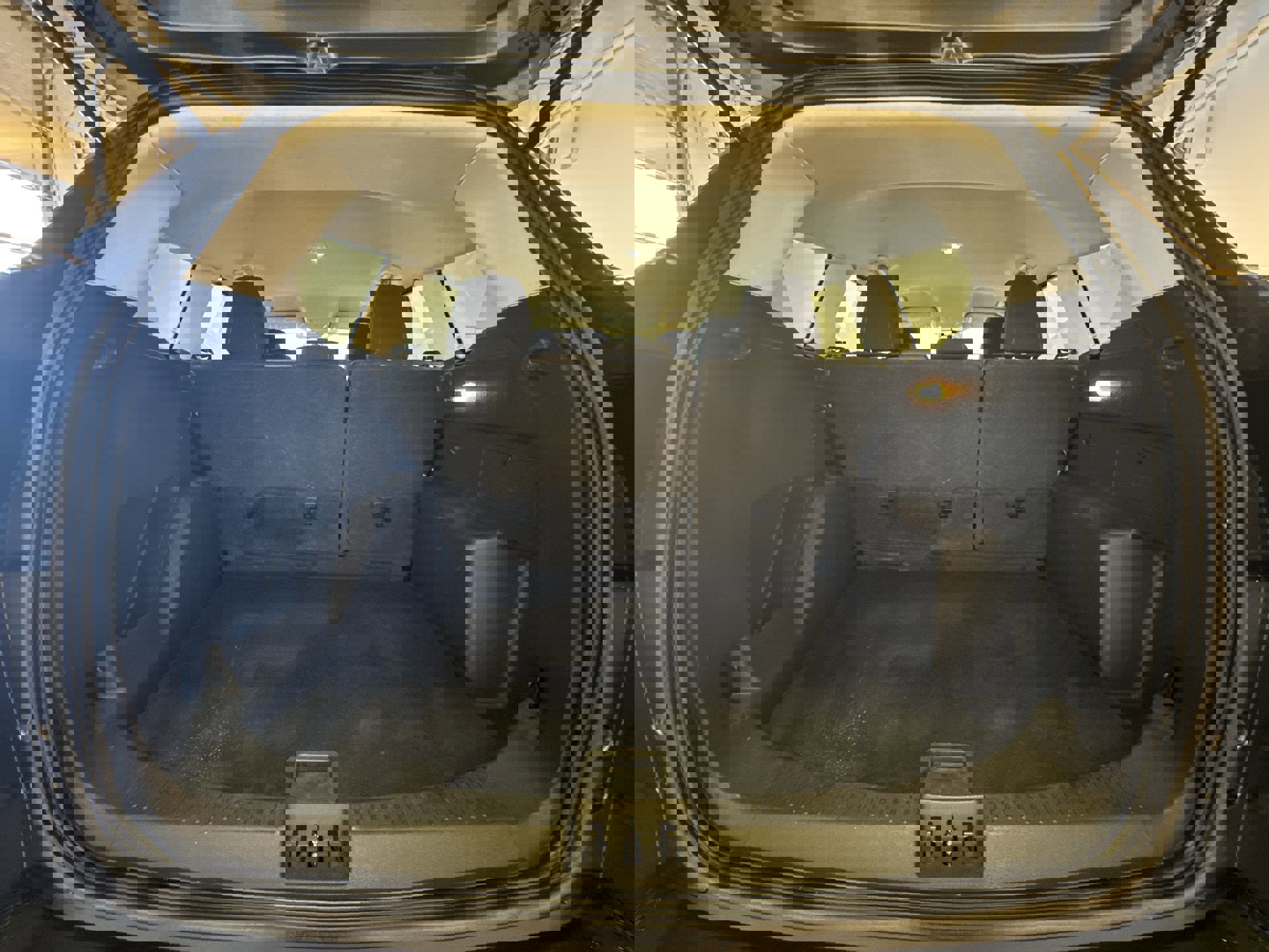 Used 2017 Ford Escape SE w/ Equipment Group 201A image 22