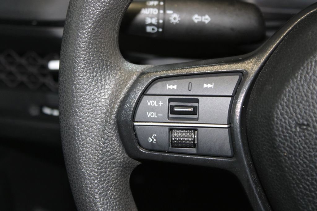 Used 2023 Honda Accord EX image 17