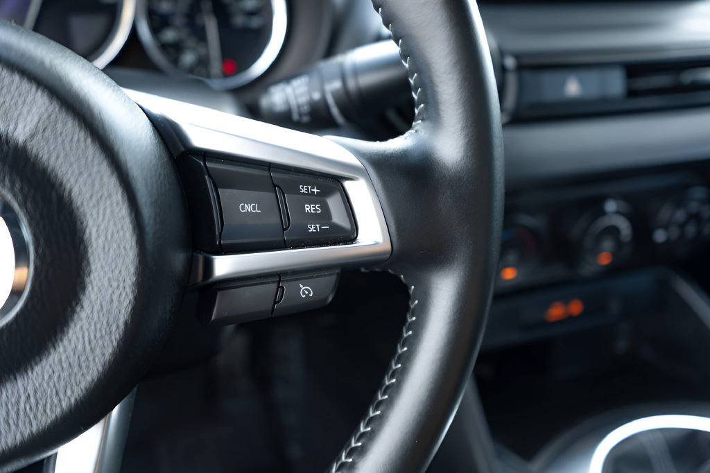 Used 2024 MAZDA MX-5 Miata Sport RWD image 23