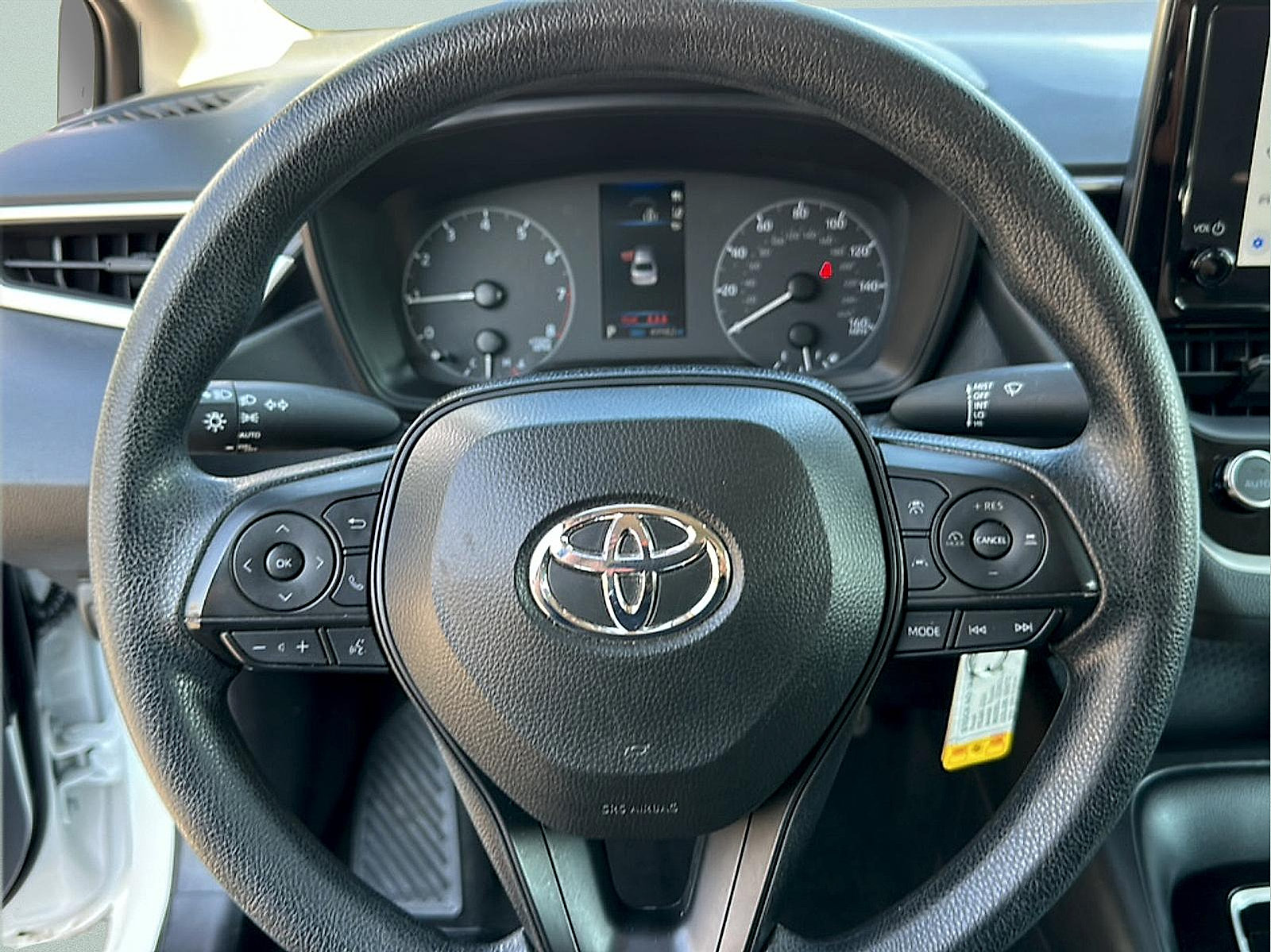 Used 2024 Toyota Corolla LE FWD image 14