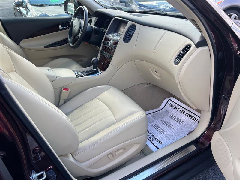 Used 2016 INFINITI QX50 AWD w/ Technology Package image 27