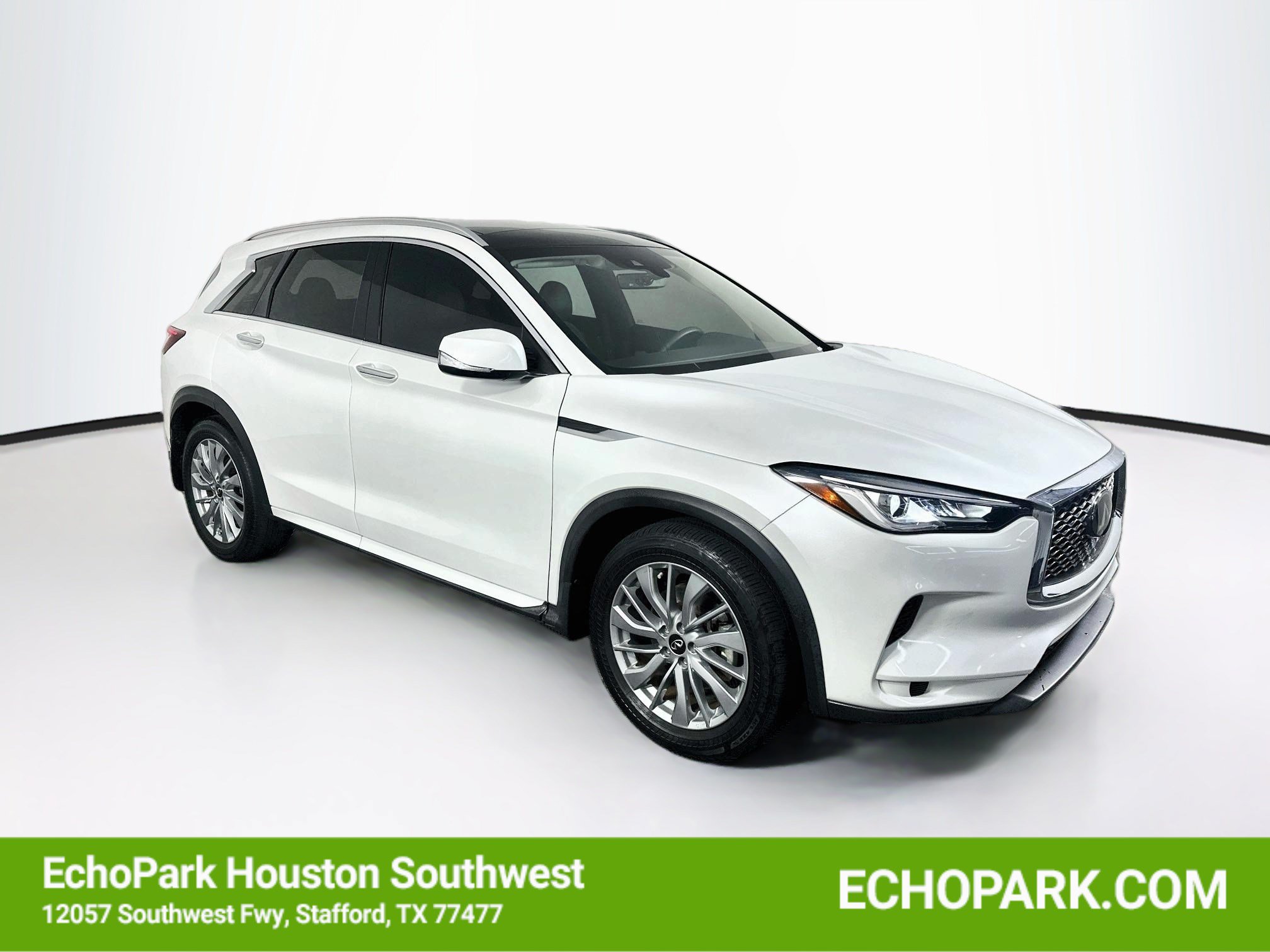 Used 2023 INFINITI QX50 Luxe FWD image 1