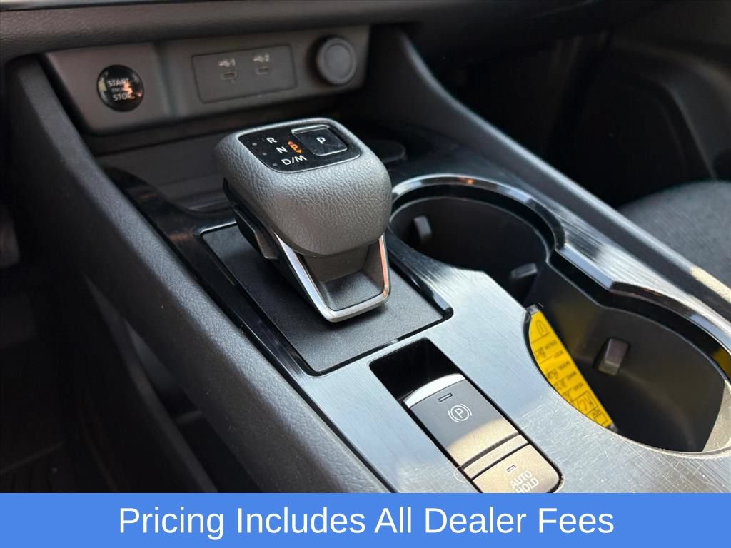 Certified 2024 Nissan Rogue SV FWD image 24