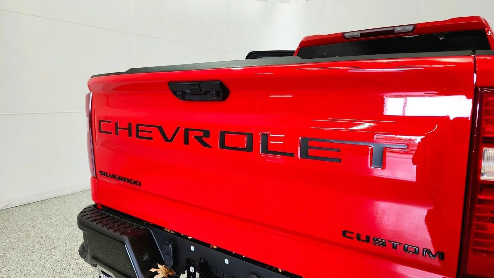 New 2026 Chevrolet Silverado 1500 Custom Trail Boss w/ LPO, Dark Essentials Package AWD/4WD image 36