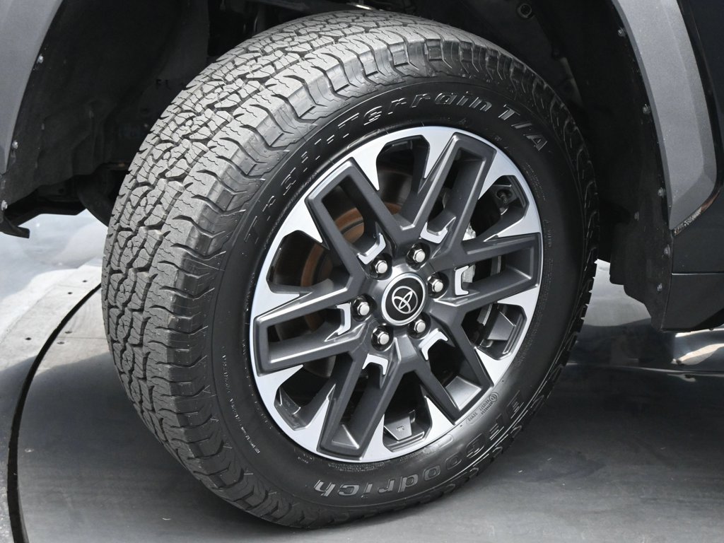 Used 2024 Toyota Tundra Limited w/ Power Package AWD/4WD image 24