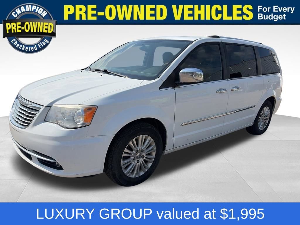 Used 2014 Chrysler Town & Country Limited w/ Luxury Group