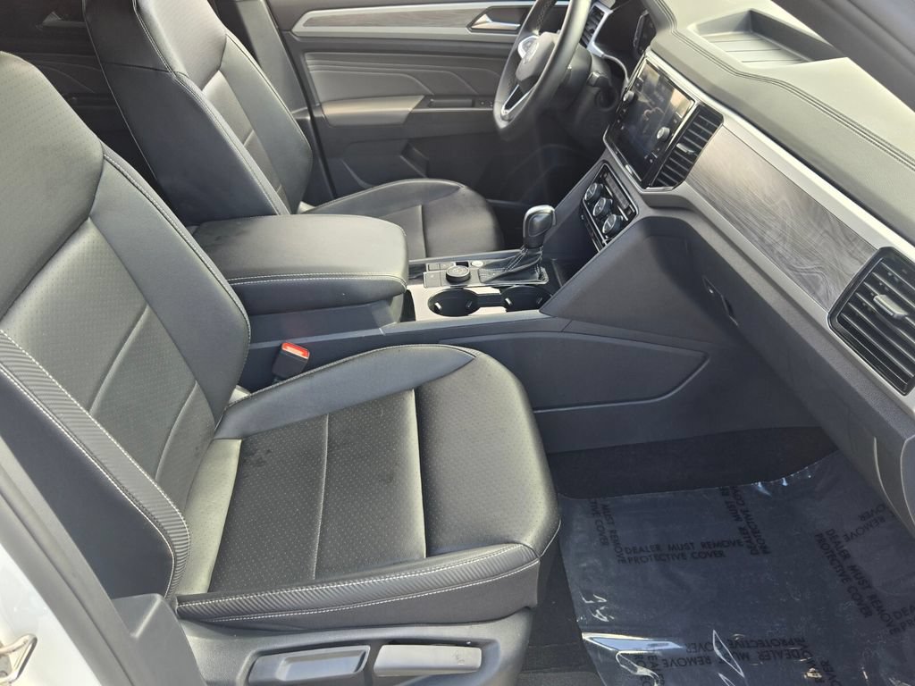 Used 2022 Volkswagen Atlas Cross Sport SE AWD/4WD image 18