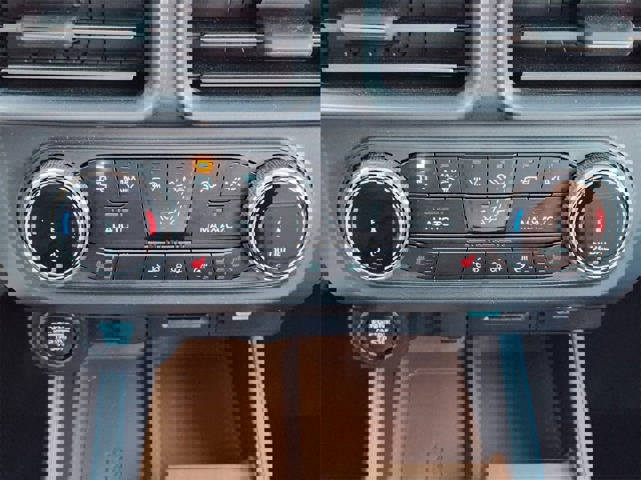 Used 2024 Ford Maverick Lariat w/ FX4 Off-Road Package image 18