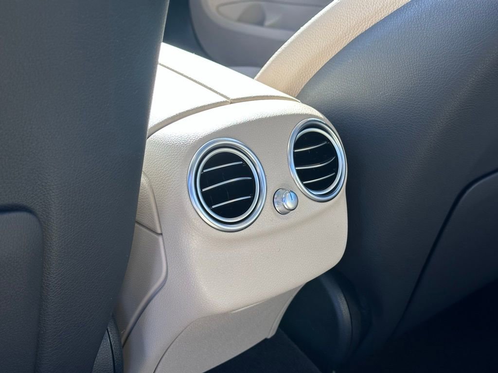 Used 2021 Mercedes-Benz C 300 4MATIC Sedan image 22