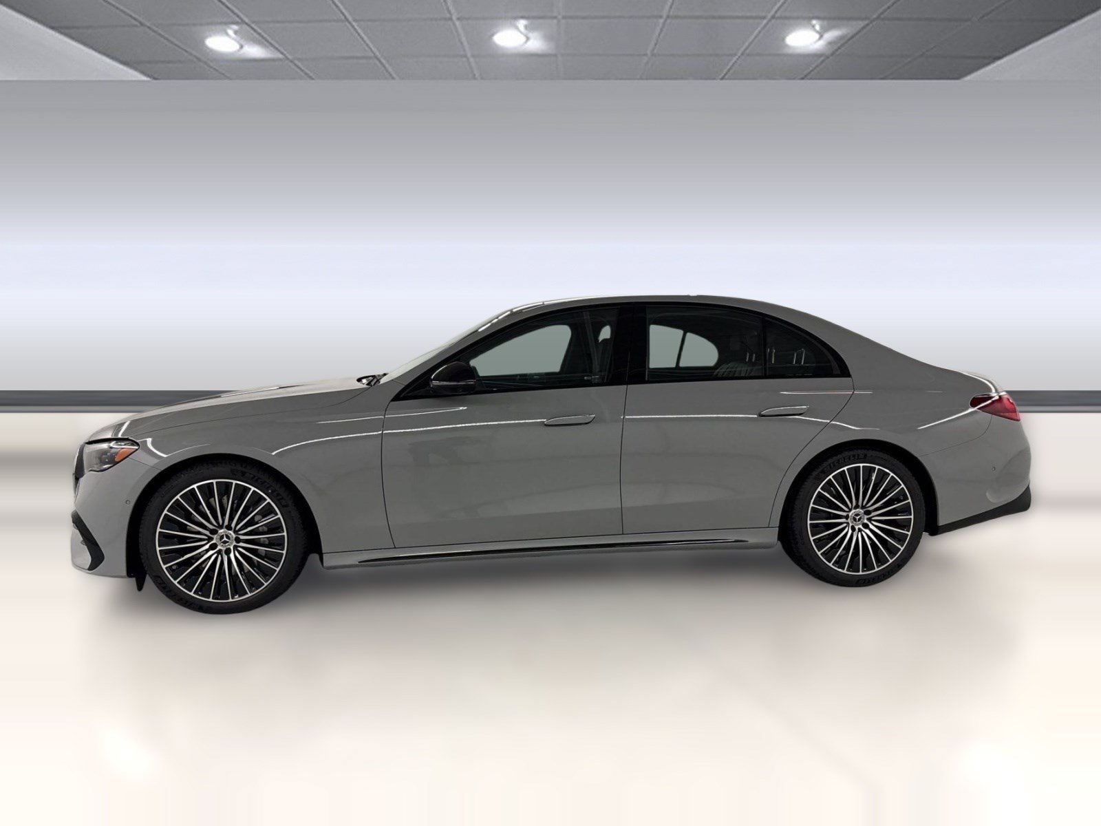 New 2026 Mercedes-Benz E 450 4MATIC Sedan image 2