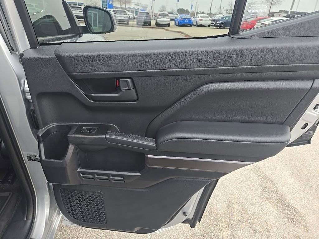 Used 2025 Toyota 4Runner SR5 image 33