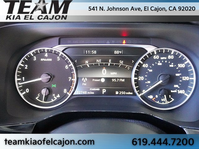 Used 2024 Nissan Pathfinder SL FWD image 37