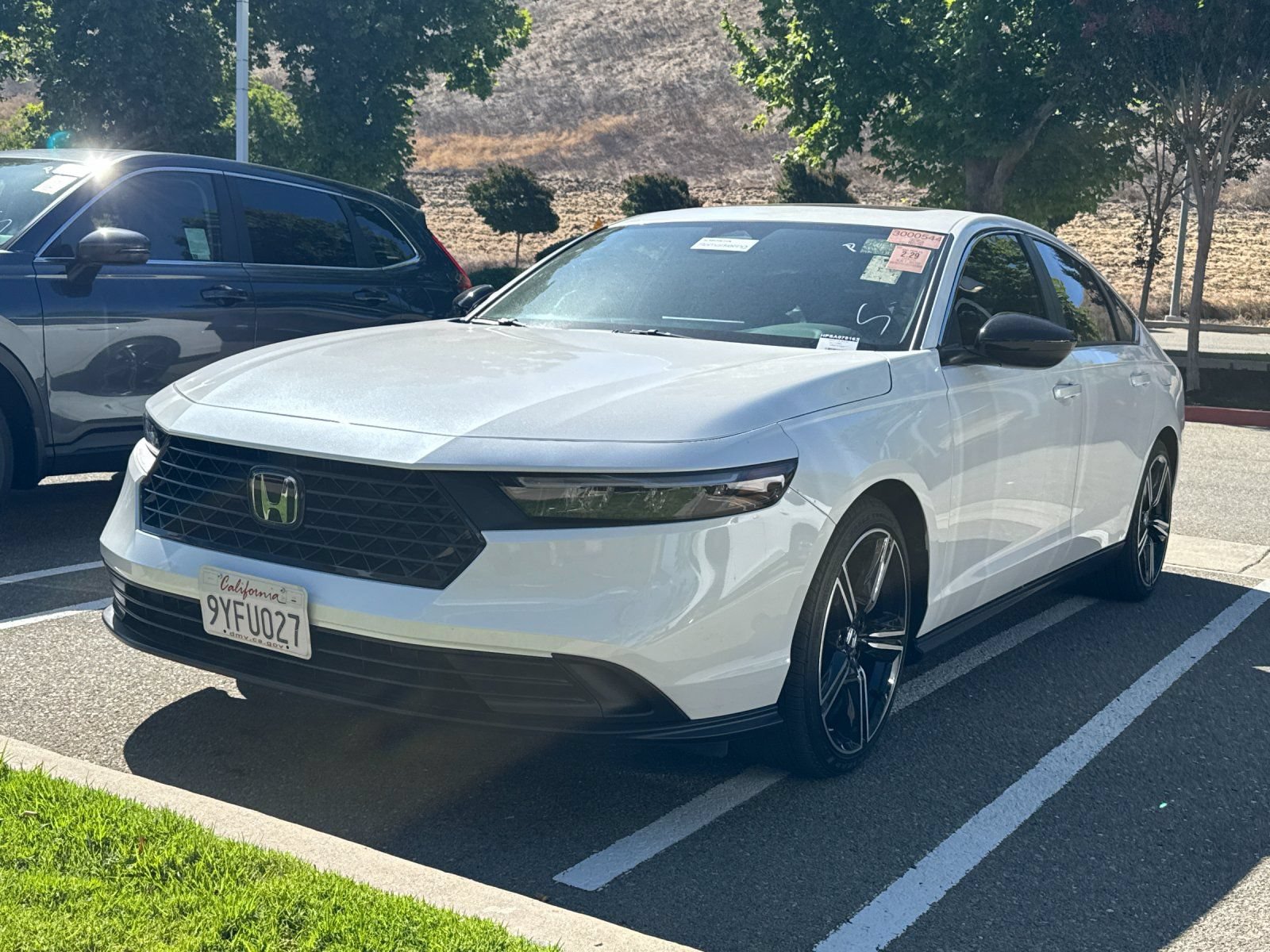 Used 2025 Honda Accord Sport image 2
