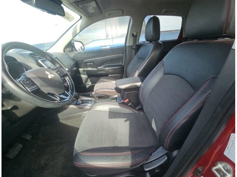 Used 2022 Mitsubishi Outlander Sport SE image 23