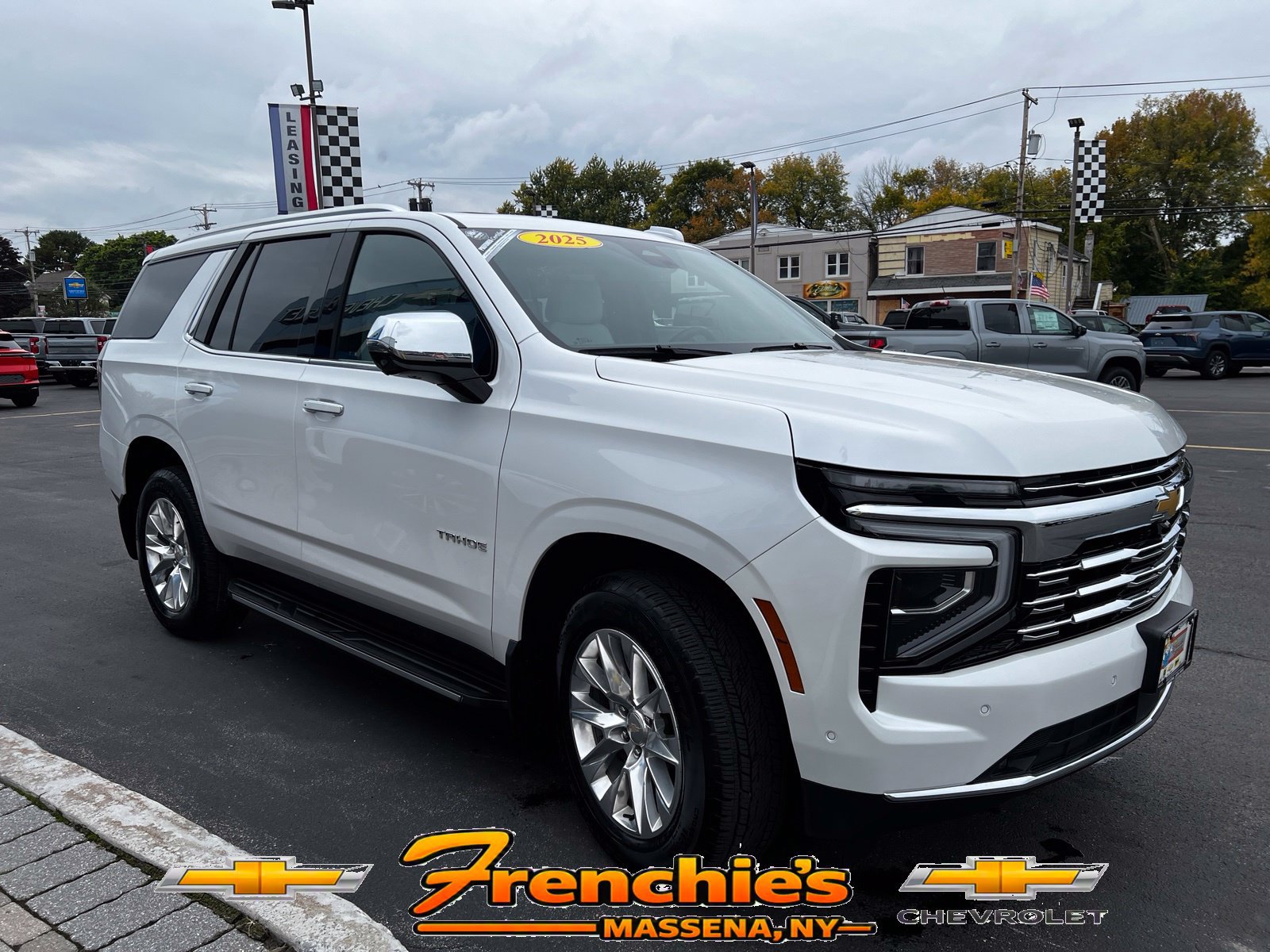Used 2025 Chevrolet Tahoe Premier w/ Sun And Tow Package AWD/4WD image 3