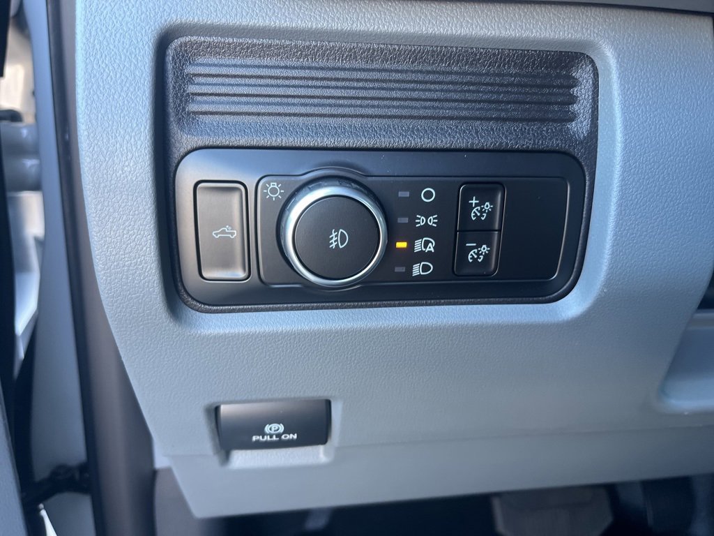 New 2026 Ford F250 XL w/ XL Chrome Package image 21