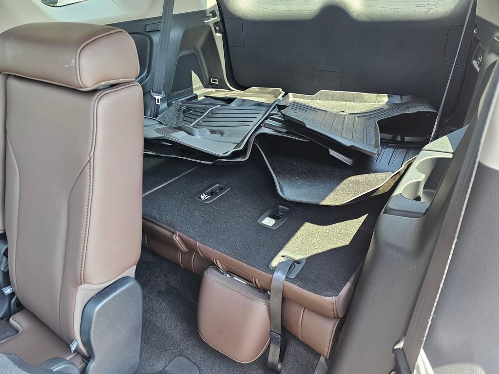 Used 2025 Honda Pilot Elite image 18