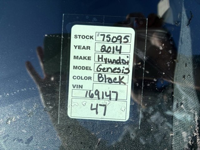 Used 2014 Hyundai Genesis 2.0T image 32