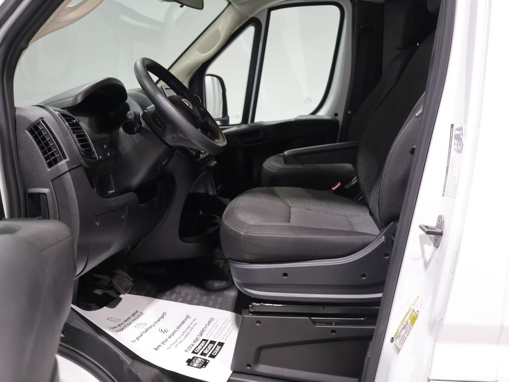 Used 2025 RAM ProMaster 2500 w/ U-Haul Equipment Group FWD image 9