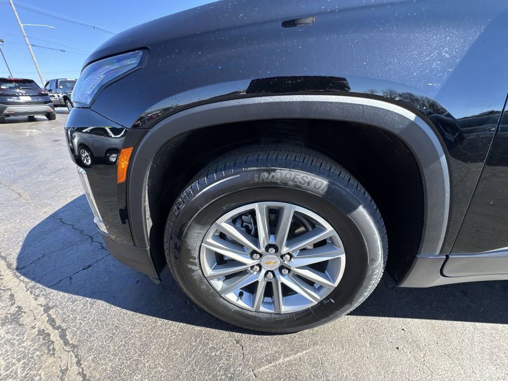 Used 2023 Chevrolet Traverse LT image 10