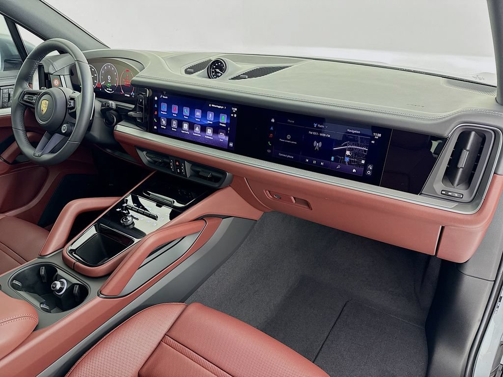 New 2026 Porsche Cayenne S AWD/4WD image 32