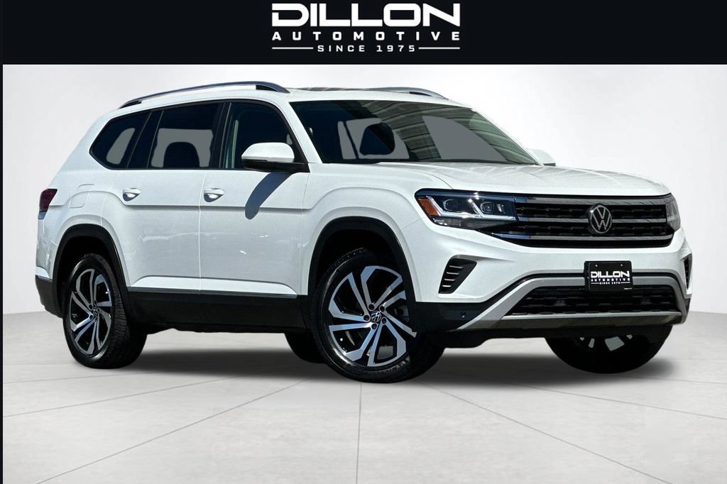 Used 2023 Volkswagen Atlas SEL AWD/4WD image 2