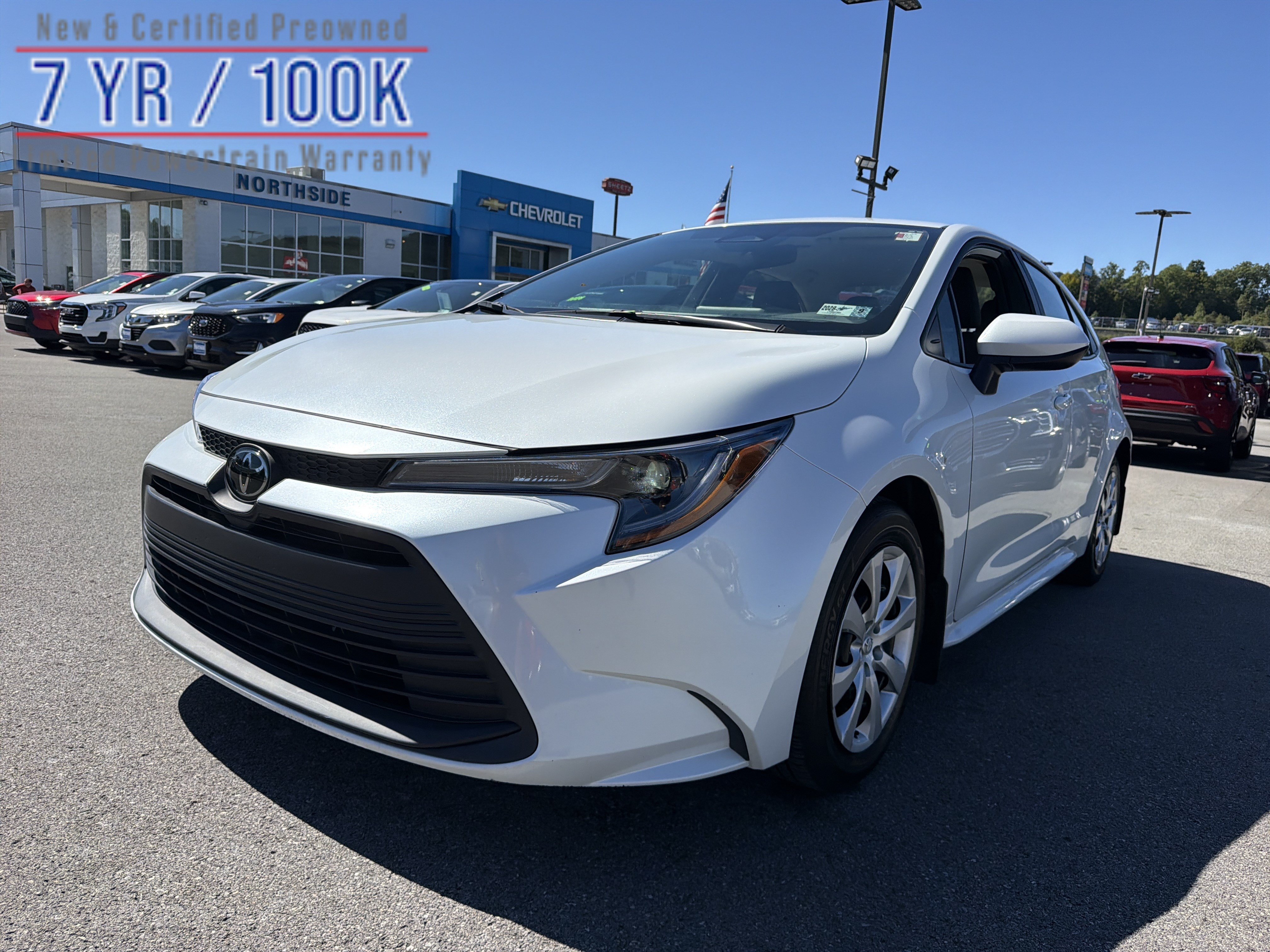 Used 2025 Toyota Corolla LE FWD image 1