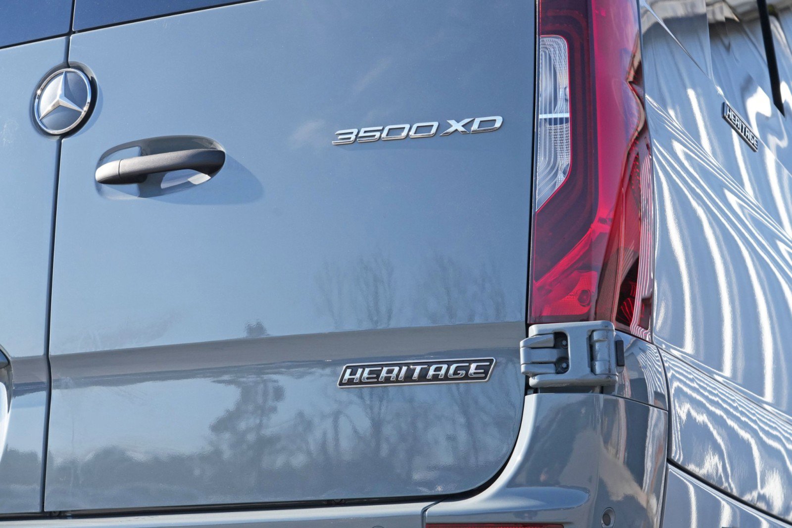 Used 2023 Mercedes-Benz Sprinter 3500 w/ Parking Package image 96