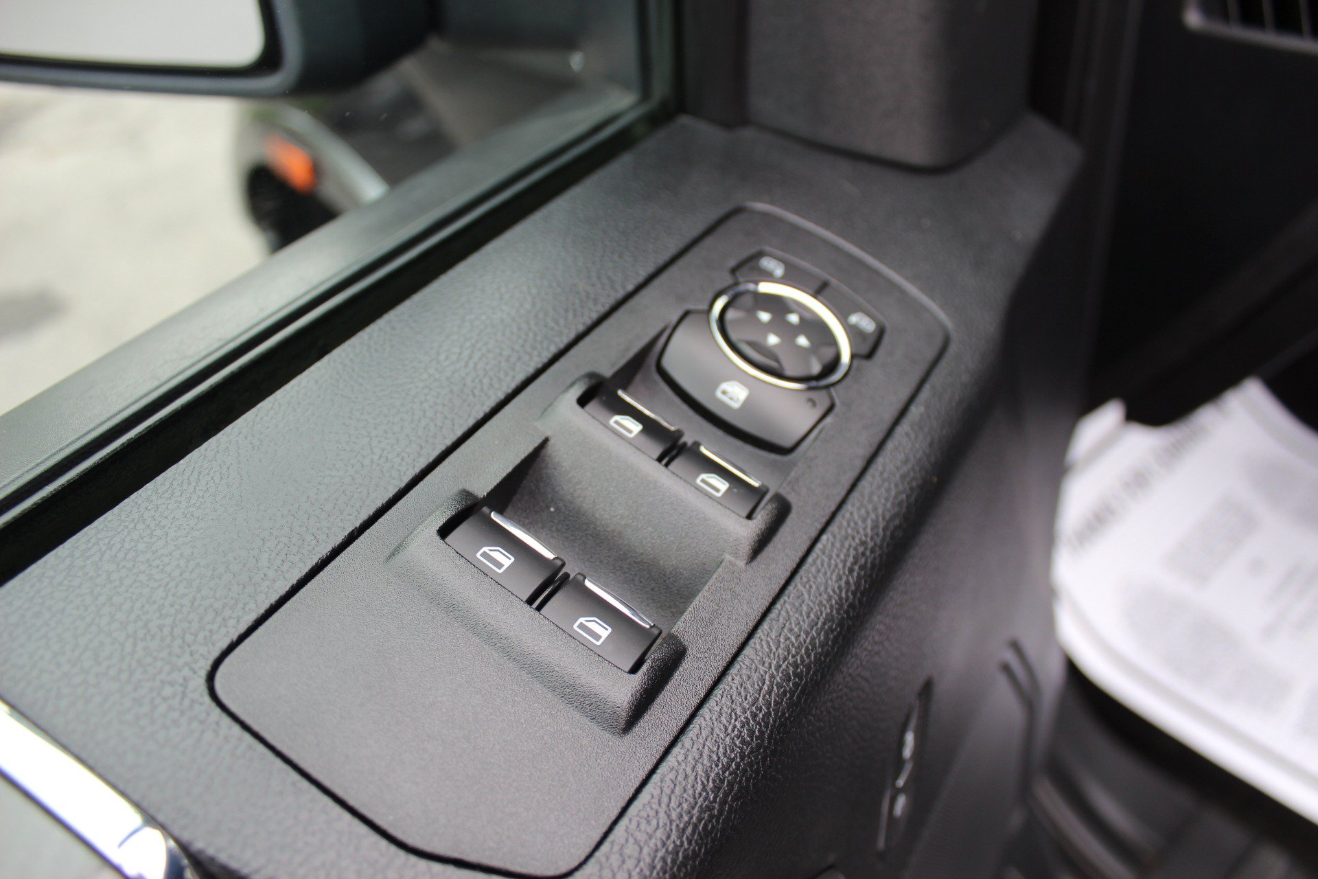 Used 2018 Ford F150 XLT w/ Equipment Group 302A Luxury AWD/4WD image 15