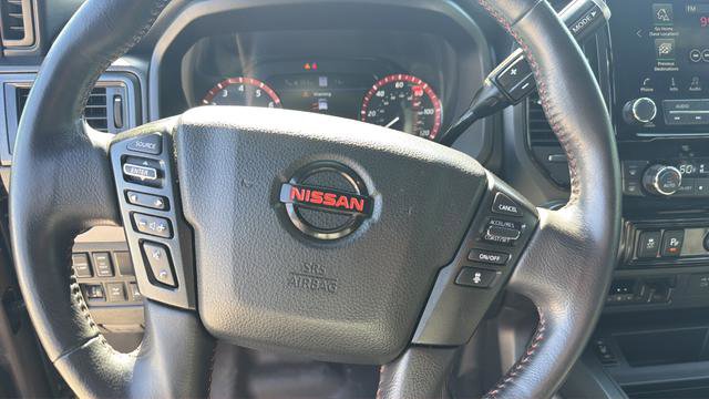 Used 2020 Nissan Titan PRO-4X w/ Pro-4x Convenience Package image 9