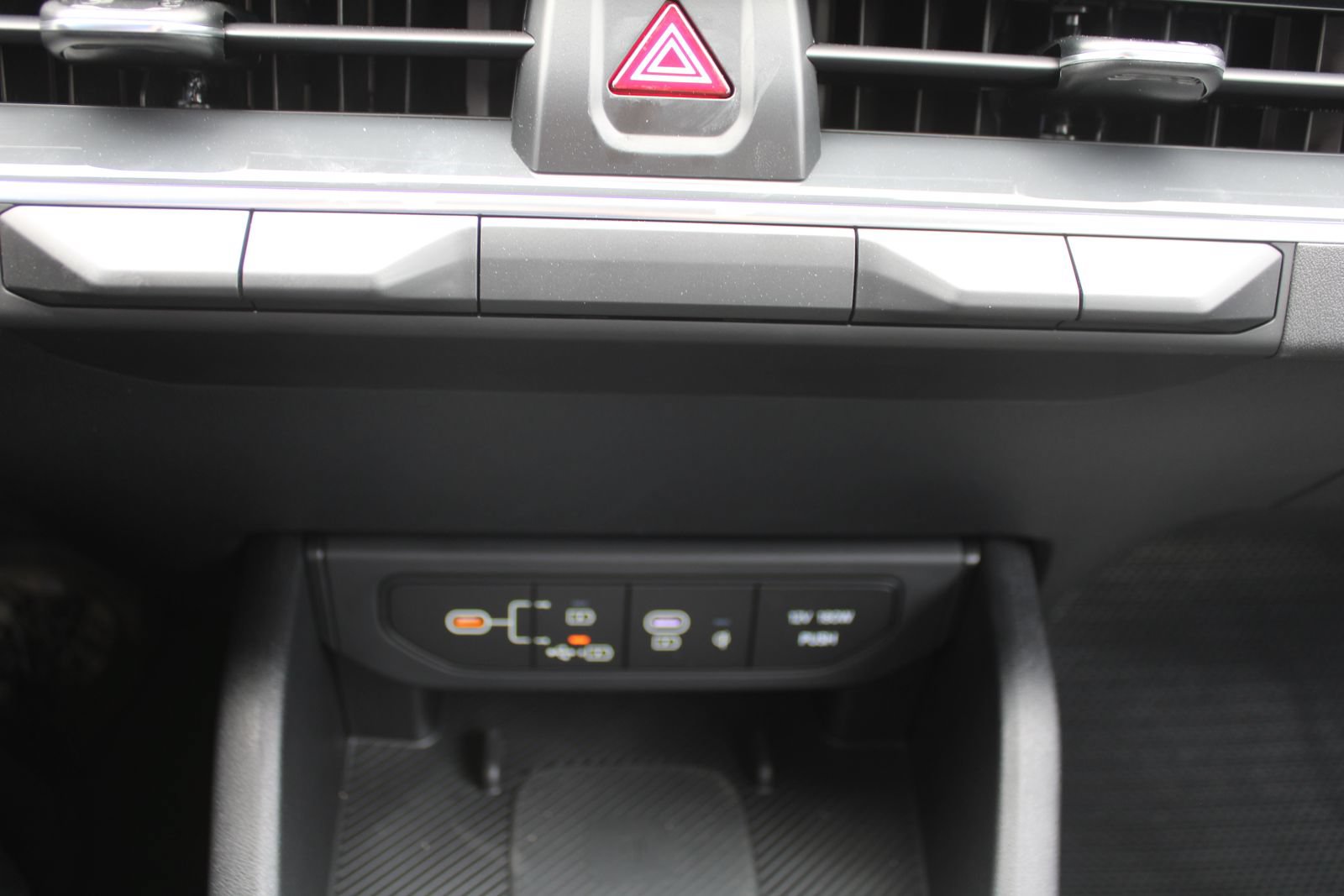 Certified 2025 Kia K4 EX FWD image 34