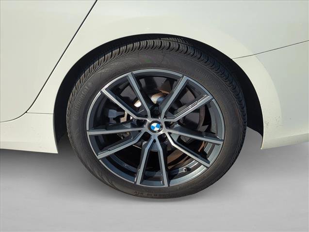 Used 2019 BMW 330i Sedan w/ Driving Assistance Package image 9