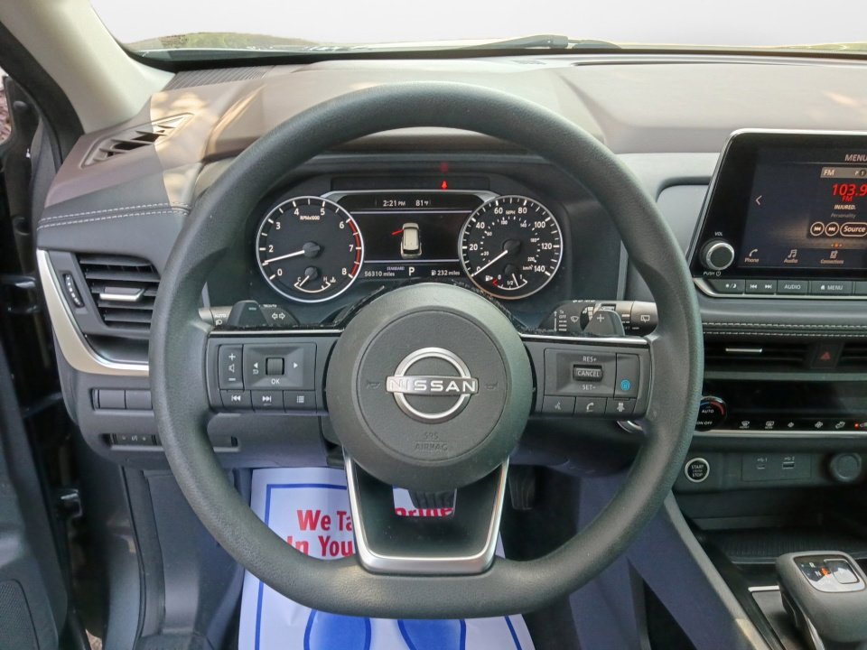 Used 2023 Nissan Rogue SV image 13