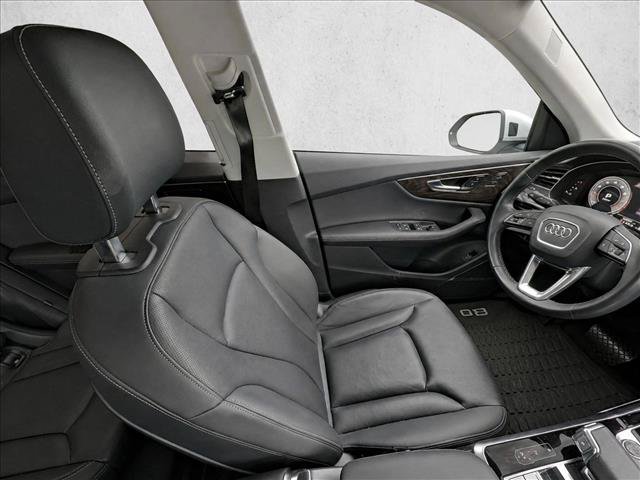 Used 2023 Audi Q8 Prestige AWD/4WD image 17