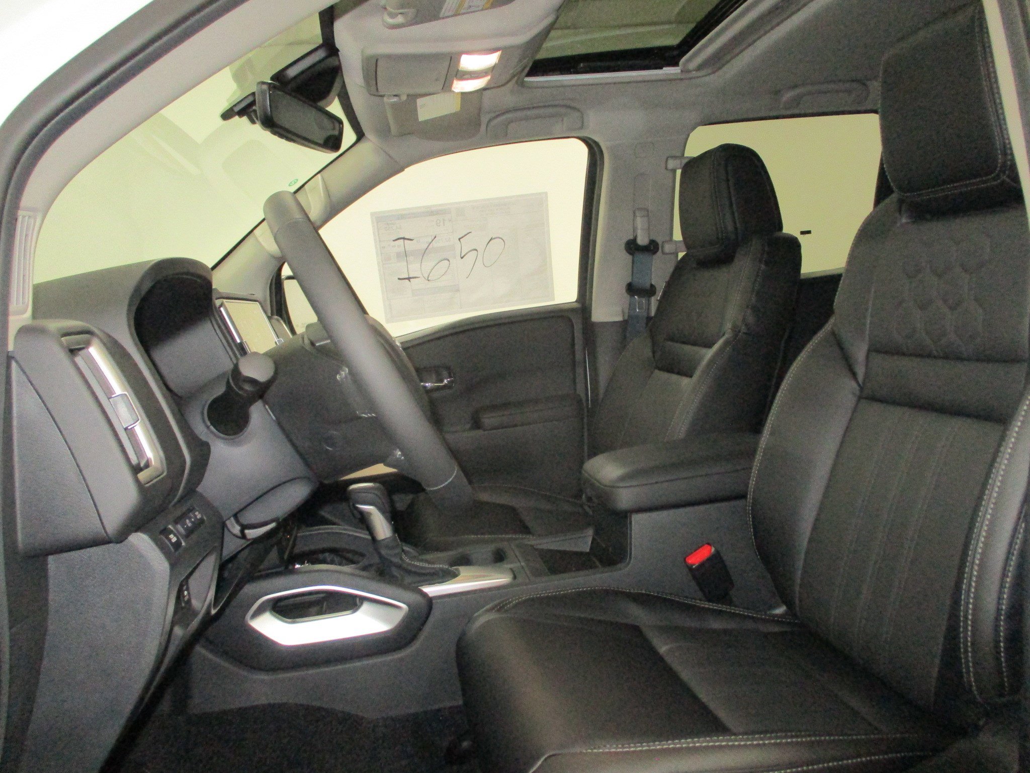 New 2025 Nissan Frontier SL image 14