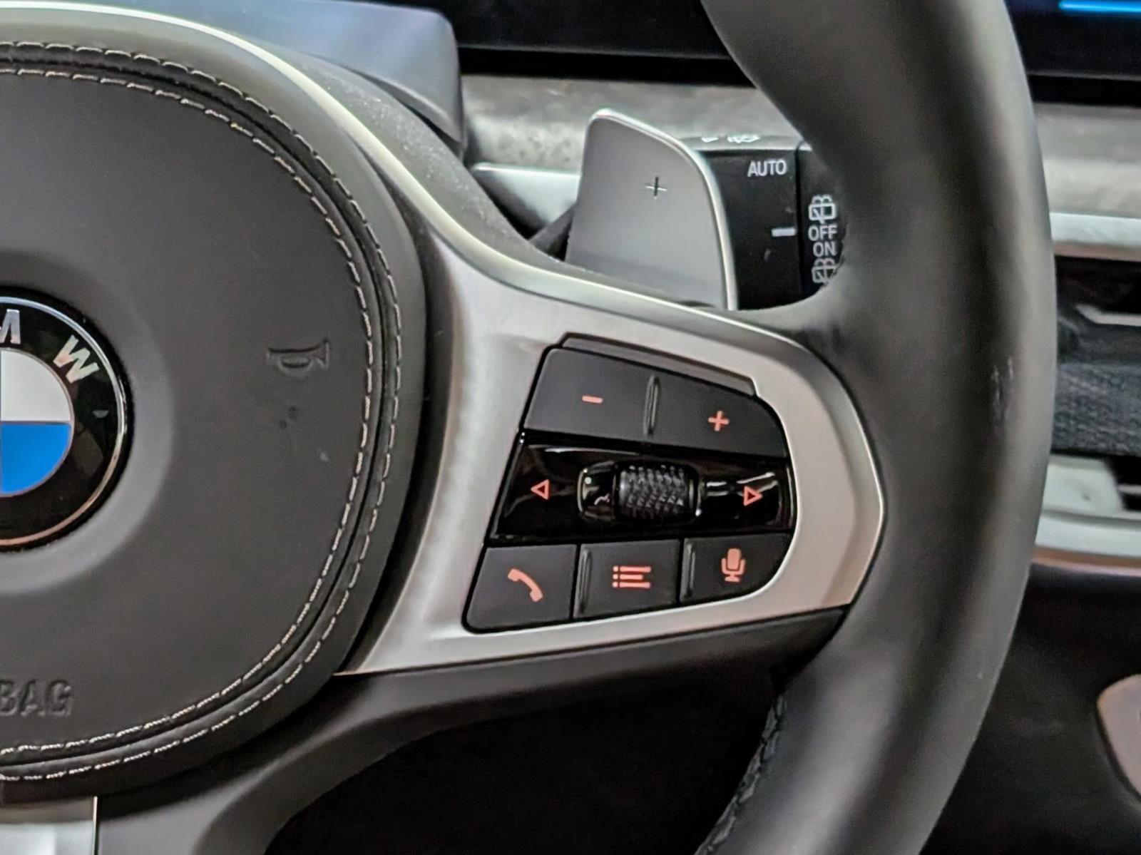 Used 2026 BMW X7 xDrive40i w/ Executive Package image 50