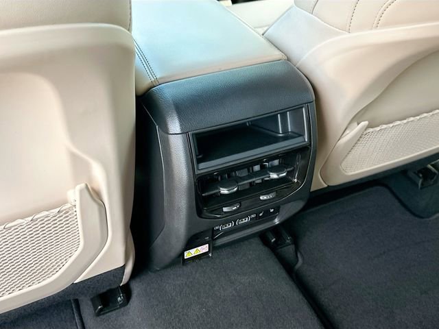 Used 2025 Jeep Grand Cherokee Limited w/ MOPAR Finishing Package AWD/4WD image 26