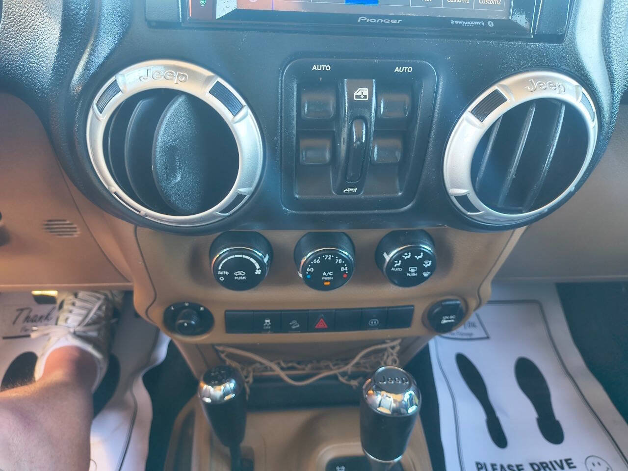 Used 2011 Jeep Wrangler Unlimited Sahara w/ Dual Top Group AWD/4WD image 29