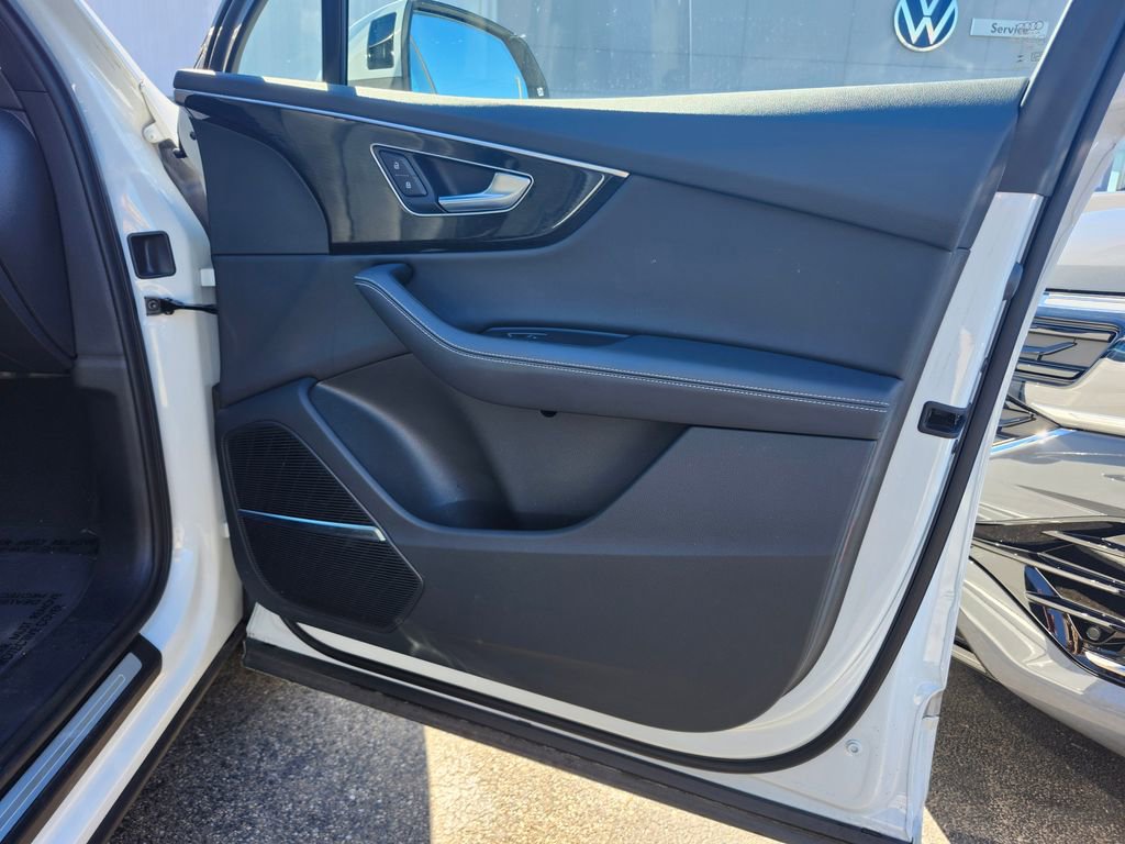 Used 2025 Audi Q7 3.0T Premium Plus image 16