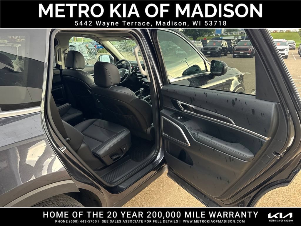 Used 2025 Kia Telluride S AWD/4WD image 45