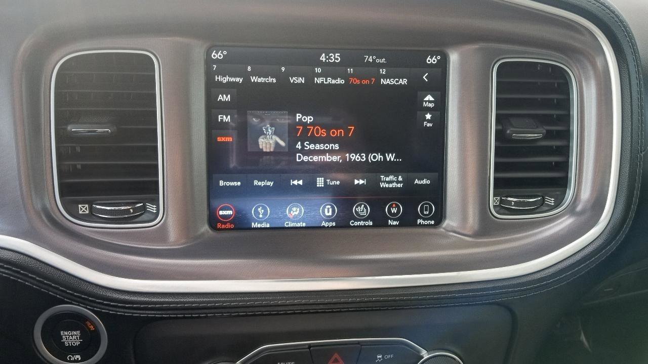 Used 2019 Dodge Charger SXT w/ Plus Group image 15