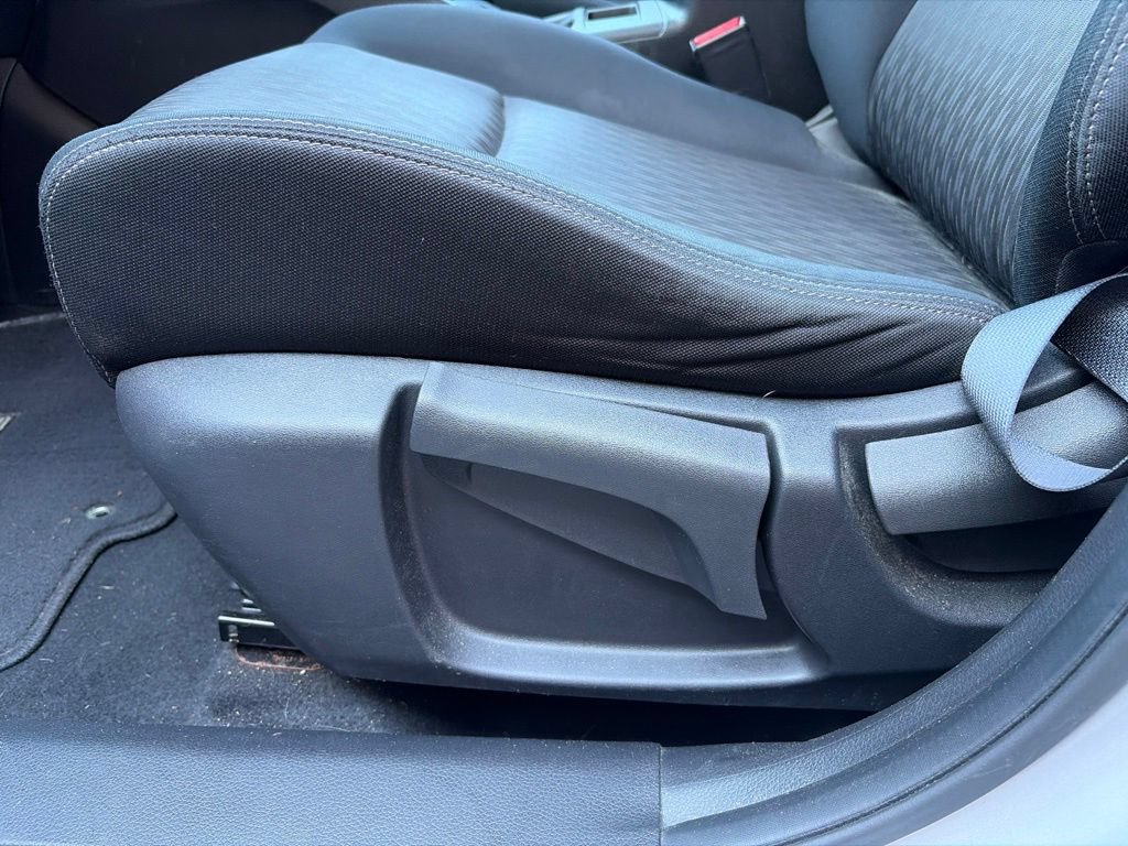 Used 2017 Nissan Rogue AWD image 13