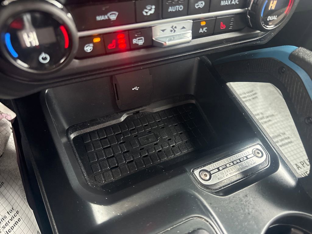 Used 2024 Ford Bronco Wildtrak AWD/4WD image 35