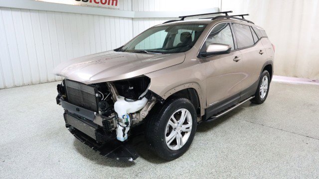Used 2018 GMC Terrain SLE w/ Driver Convenience Package image 2